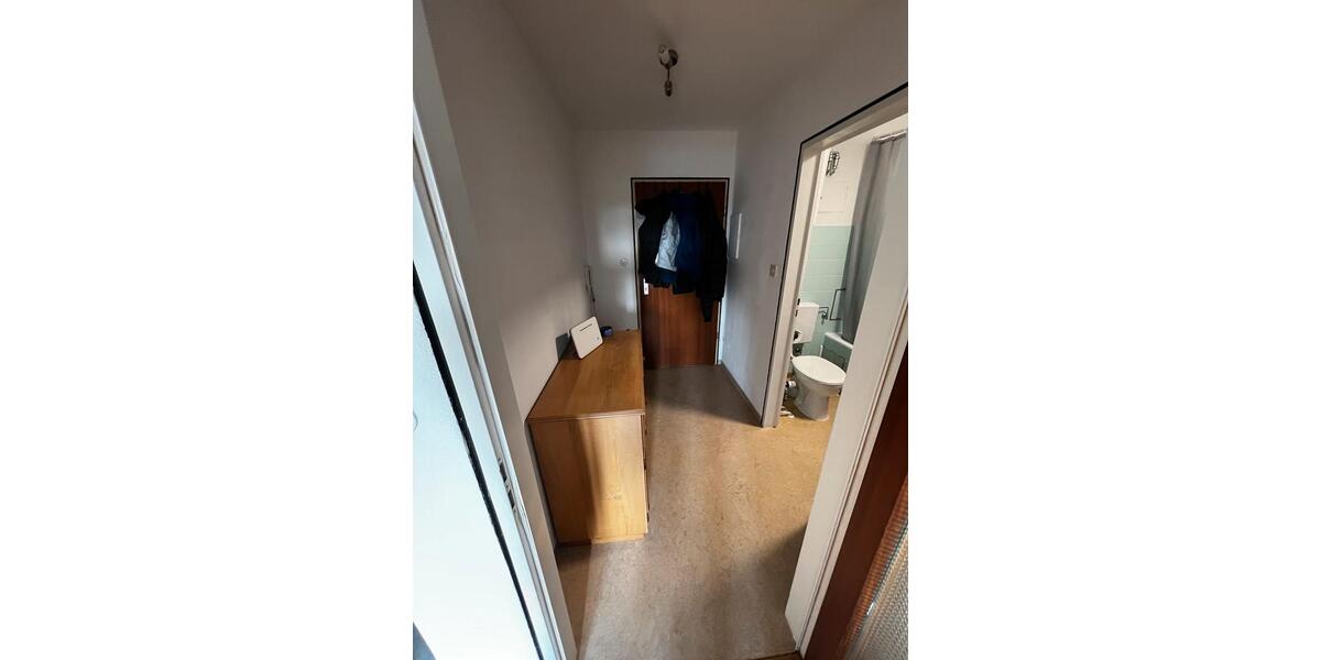 Dachgeschoßwohnung Erlangen Am Anger - 1.5 Zimmer, 33 m&sup2;, 570&euro; | Angebot:26413586