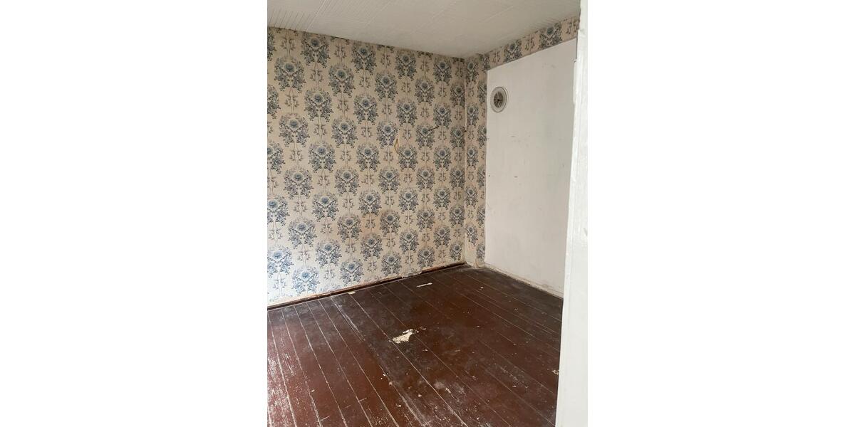 Etagenwohnung Nürnberg Sankt Leonhard - 8 Zimmer, 200 m&sup2;, 300.000&euro; | Angebot:27007176
