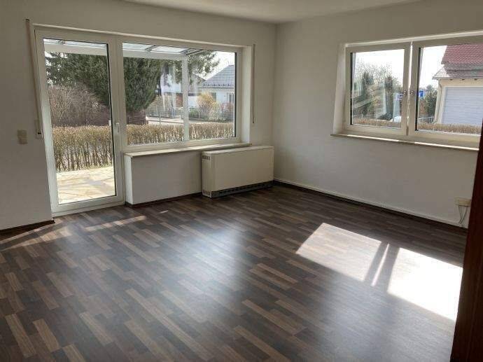 Etagenwohnung Erlangen Hüttendorf - 3 Zimmer, 100 m&sup2;, 950&euro; | Angebot:26841804