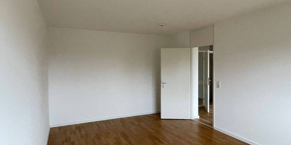 Etagenwohnung Nürnberg Herrnhütte - 4 Zimmer, 97 m&sup2;, 999&euro; | Angebot:26389493