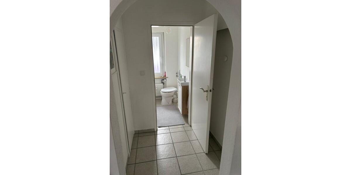 Etagenwohnung Fürth Atzenhof - 4 Zimmer, 122 m&sup2;, 1.550&euro; | Angebot:25256099