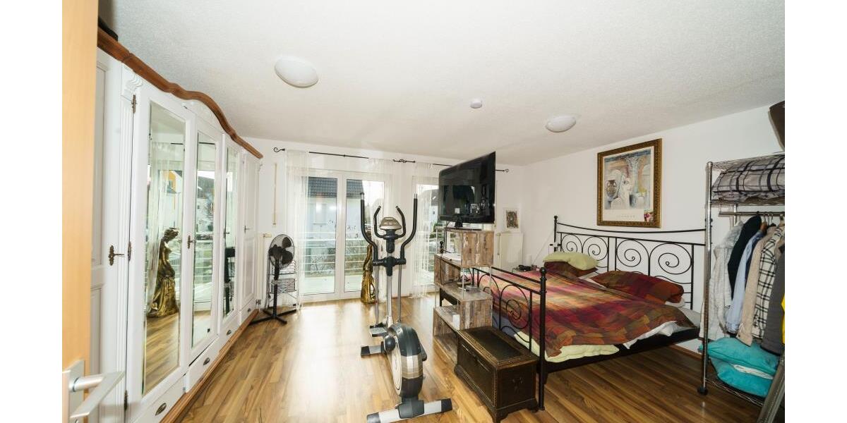 Gepflegtes Reihenmittelhaus in bevorzugter Lage und ruhiger Umgebung - Reihenmittelhaus Nürnberg 10809564000 | Angebot:25806883