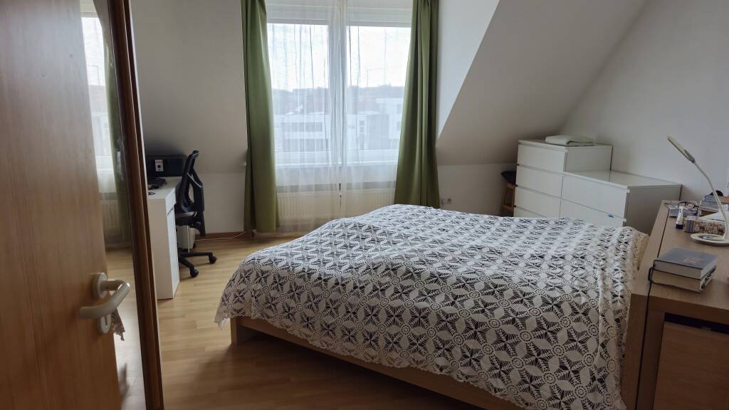 Etagenwohnung Erlangen Tennenlohe - 4 Zimmer, 107 m&sup2;, 1.250&euro; | Angebot:25938363