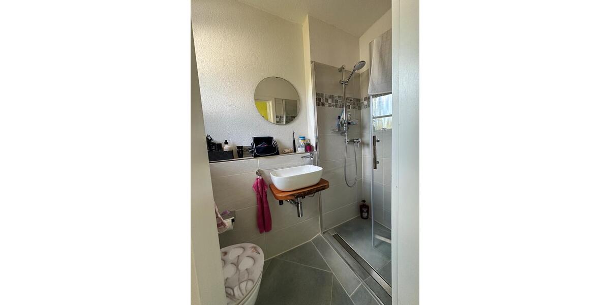 Reihenhaus Roßtal - 6 Zimmer, 127 m&sup2;, 599.000&euro; | Angebot:27299085