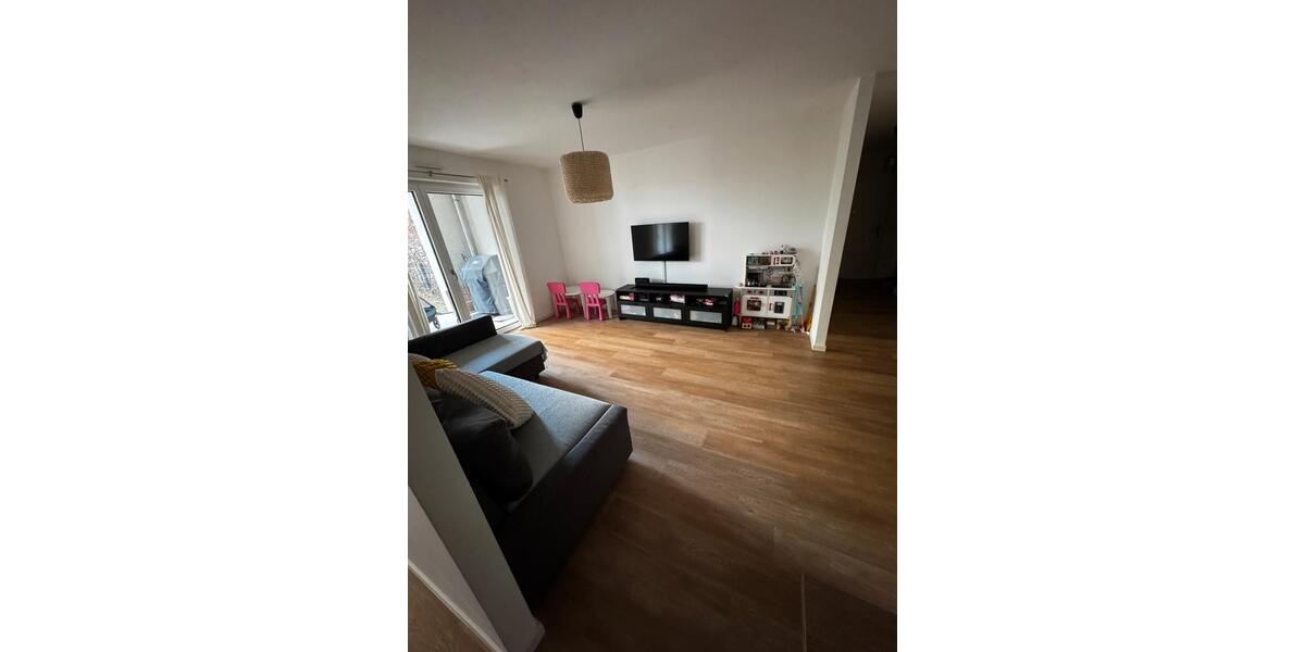 Moderne 3-Zimmer-Wohnung mit Garten & TG-Stellplatz 3 zimmer