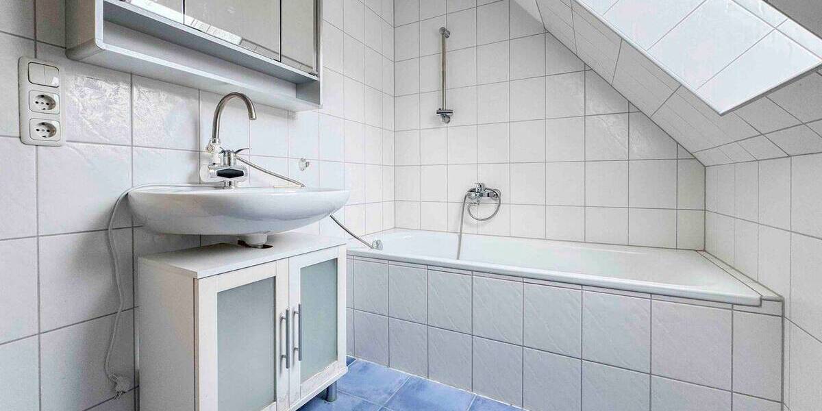 Etagenwohnung Bubenreuth - 5 Zimmer, 107 m&sup2;, 368.000&euro; | Angebot:26093381