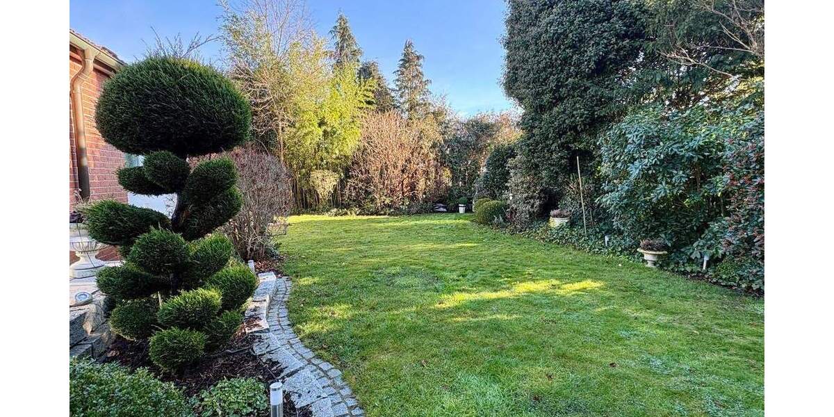 Ruhiges Wohnen in gewachsener Wohngegend...Freistehender Bungalow in ER-Tennenlohe 5 zimmer