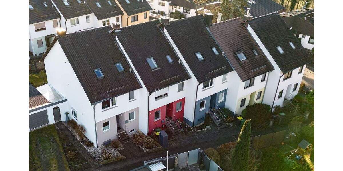 Reihenmittelhaus Zirndorf Weiherhof - 5 Zimmer, 166 m&sup2;, 485.000&euro; | Angebot:25664760