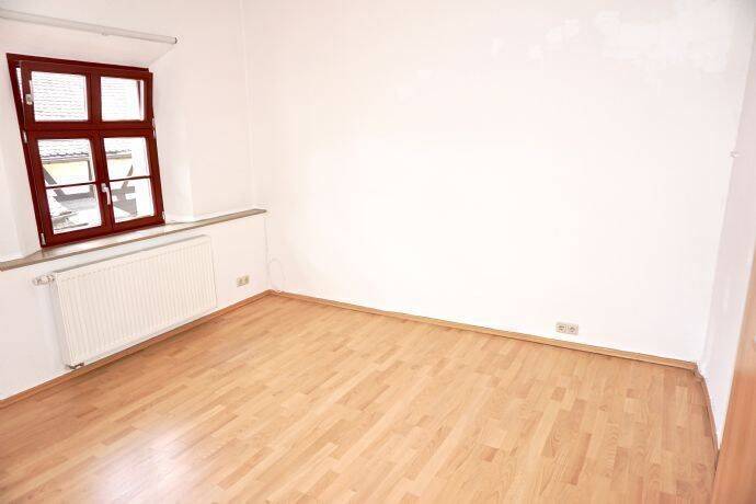 Etagenwohnung Nürnberg Mögeldorf - 3 Zimmer, 71 m&sup2;, 255.000&euro; | Angebot:26189908