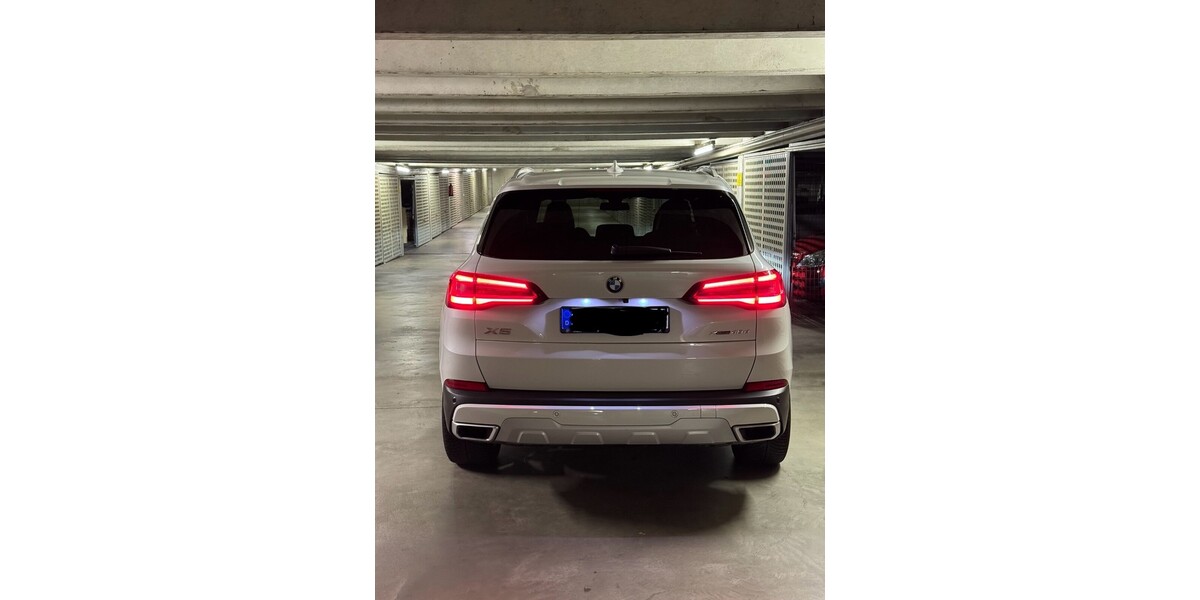 BMW X5 28.471 km 64.500 &euro; Nürnberg 90403