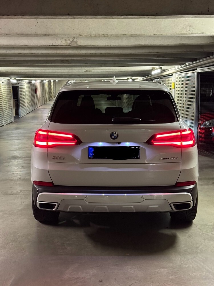 BMW X5 28.471 km 64.500 € Nürnberg 90403