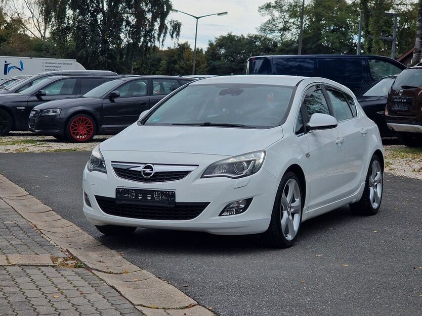 Opel Astra 99.000 km 6.490 € Oberasbach 90522