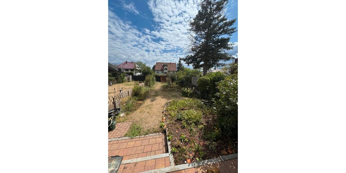 Reihenhaus Schwaig Bei Nürnberg - 5.5 Zimmer, 150 m&sup2;, 480.000&euro; | Angebot:27155364