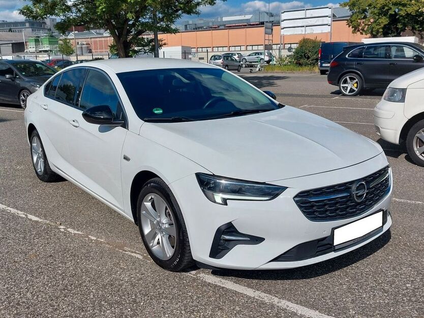 Opel Insignia 62.850 km 16.500 € Nürnberg 90441