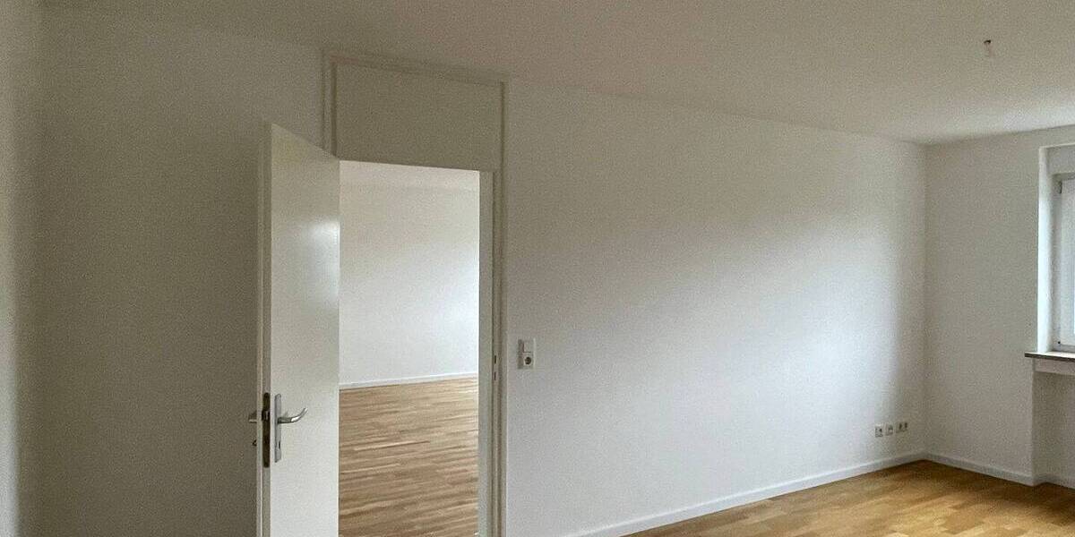 Etagenwohnung Nürnberg Herrnhütte - 4 Zimmer, 97 m&sup2;, 999&euro; | Angebot:26389493