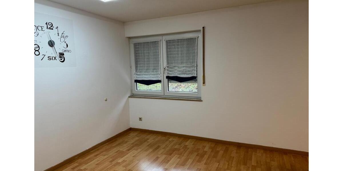 Moderne 2-Zi.-Wohnung (Fußbodenheizung&TG-Stellplatz) – ab 1.2.26 2 zimmer