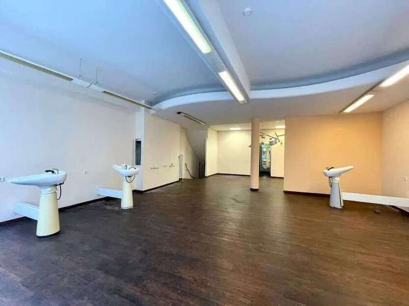 Einzelhandel in Nürnberg 2.590 € 120 m²