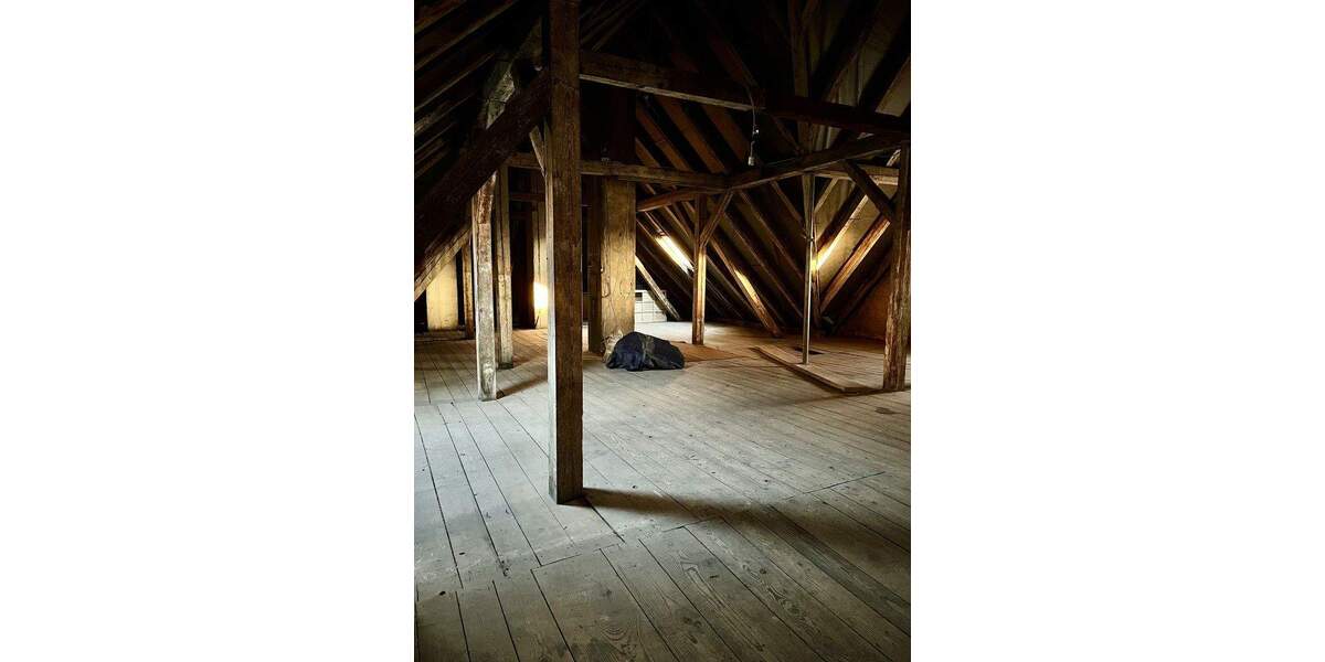 Etagenwohnung Fürth Innenstadt - 3 Zimmer, 80 m&sup2;, 99.000&euro; | Angebot:25753327