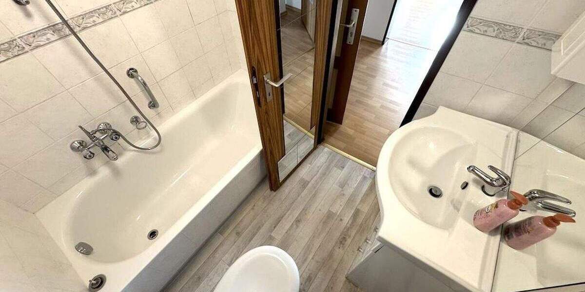 Doppelhaushälfte Lauf Heuchling - 8 Zimmer, 180 m&sup2;, 385.000&euro; | Angebot:25713719