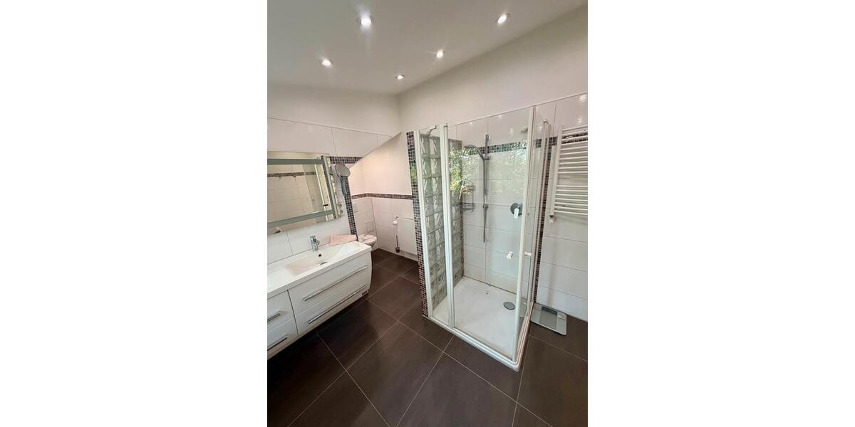 Einfamilienhaus Rückersdorf - 9 Zimmer, 332 m&sup2;, 1.350.000&euro; | Angebot:27195578