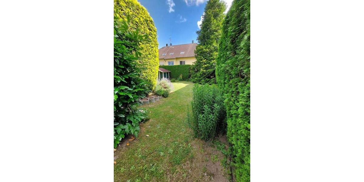 Mehrfamilienhaus, Wohnhaus Cadolzburg - 9 Zimmer, 245 m&sup2;, 659.000&euro; | Angebot:25654284
