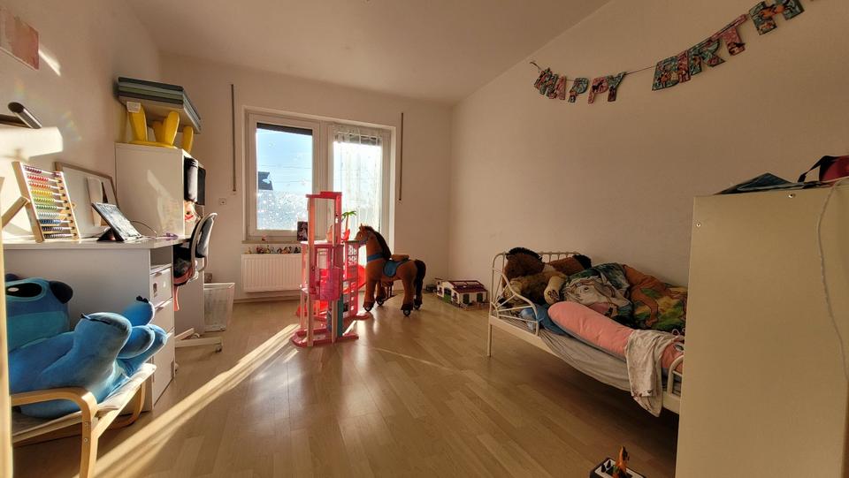 Helle, moderne Doppelhaushälfte zu vermieten 7 zimmer