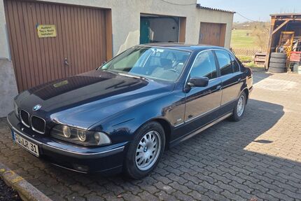 BMW 523 193.000 km 3.800 &euro; Veitsbronn 90587