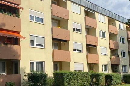 Nähe Sanaklinik! 4-Zi.-ETW mit 2 Balkonen 4 zimmer