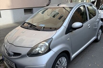 Toyota Aygo (X) 182.700 km 1.950 &euro; Nürnberg 90459