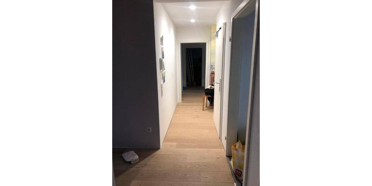 Etagenwohnung Nürnberg Rabus - 4 Zimmer, 85 m&sup2;, 1.600&euro; | Angebot:27586358