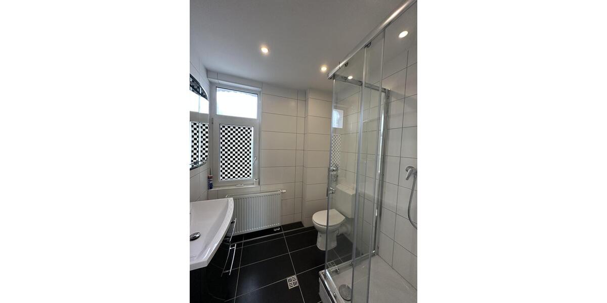 Wunderschön renovierte 2 ZW plus Wohnküche und Bad in Fürth - Höfener Str. 18 inkl. EBK 2 zimmer