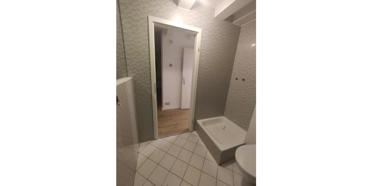 Dachgeschoßwohnung Nürnberg Gibitzenhof - 1 Zimmer, 34 m&sup2;, 540&euro; | Angebot:26704315