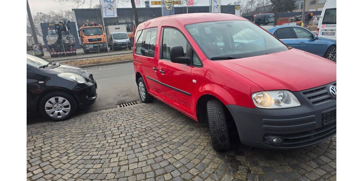 VW Caddy 210.000 km 1.949 &euro; Nürnberg 90431