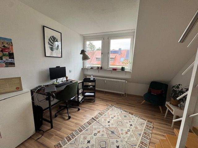 Stadtnah und im Grünen - charmante 2,5 Zimmer Maisonettewohnung mit Balkon 2 zimmer
