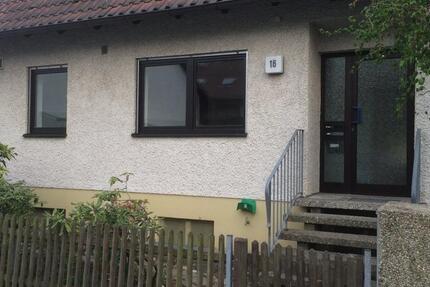 Haus Erlangen Alterlangen - 6 Zimmer, 149 m&sup2;, 1.700&euro; | Angebot:24544402