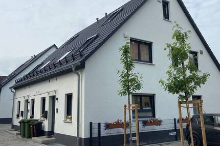 NEUBAU - Doppelhaushälfte im Nürnberger Norden 4 zimmer
