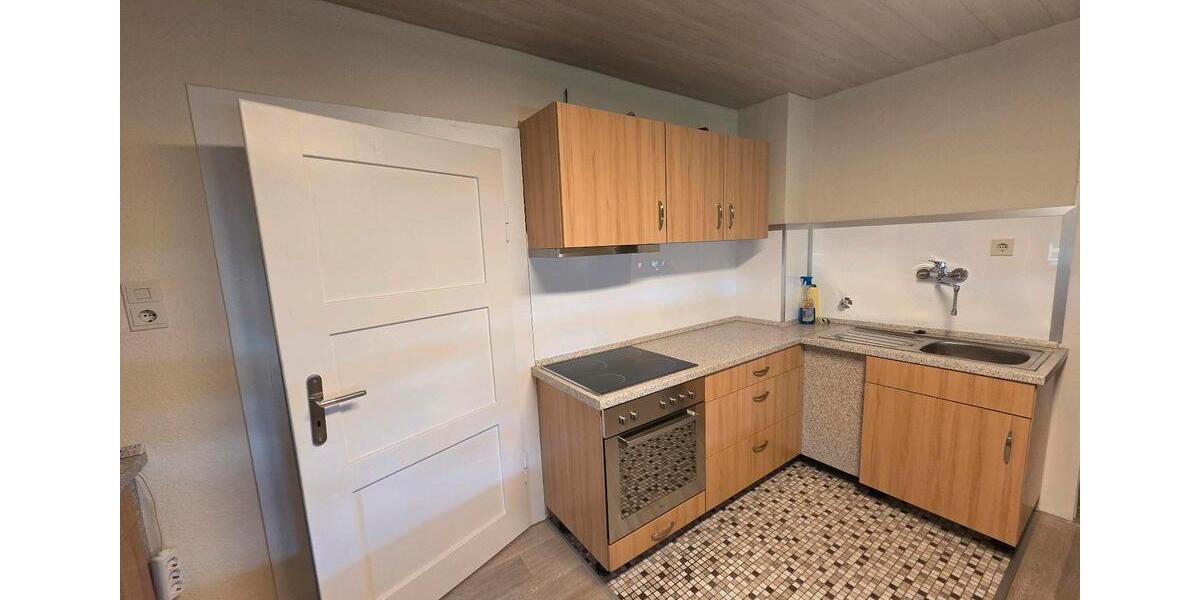 Villa Nürnberg Holzheim - 20 Zimmer, 250 m&sup2;, 4.500&euro; | Angebot:26492253