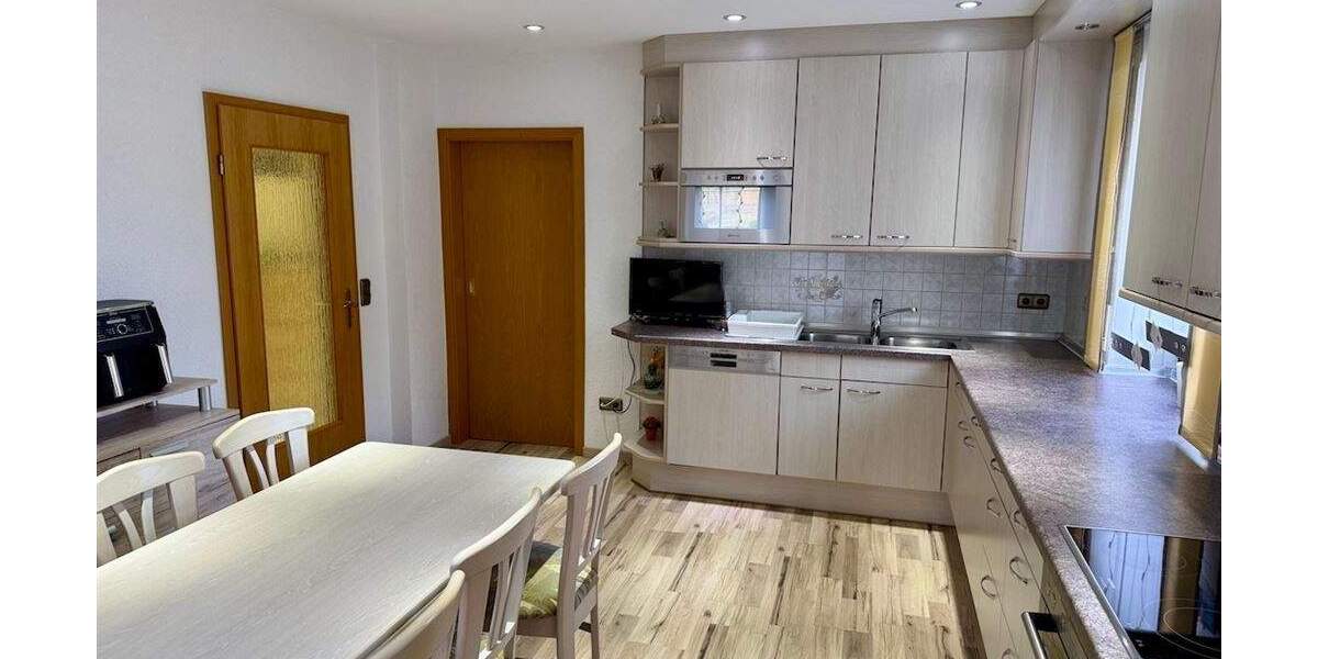 Etagenwohnung Hersbruck Altensittenbach - 6 Zimmer, 152 m&sup2;, 535.000&euro; | Angebot:25726431