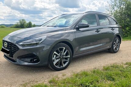 Hyundai i30 17.600 km 18.900 &euro; Langensendelbach 91094