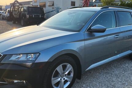 Skoda Superb 121.000 km 12.400 € Nürnberg 90427