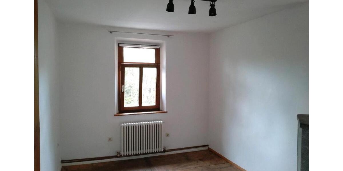Etagenwohnung Uttenreuth - 4 Zimmer, 100 m&sup2;, 1.410&euro; | Angebot:25173882