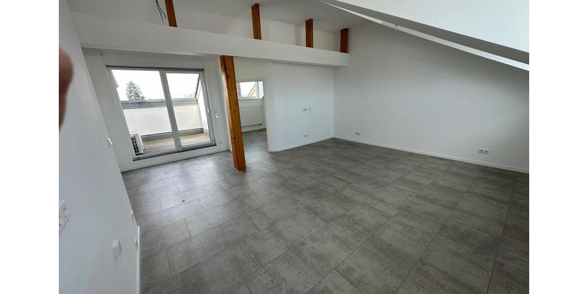 Dachgeschoßwohnung Nürnberg Rabus - 3 Zimmer, 70 m&sup2;, 980&euro; | Angebot:26288340