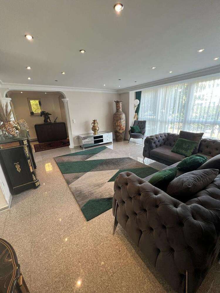 Haus zum Kaufen in Nürnberg 713.000 € 170 m²