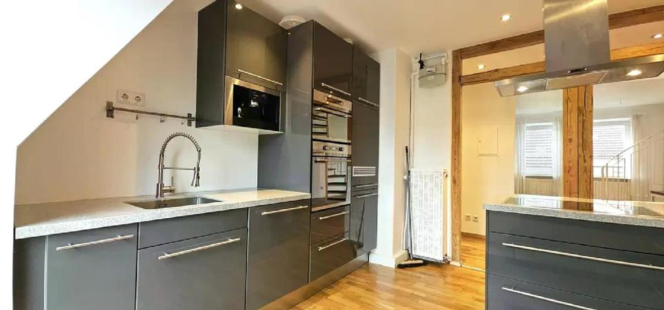 Provisionsfreie 2-Zimmer Maisonette Wohnung in der Südstadt 2 zimmer