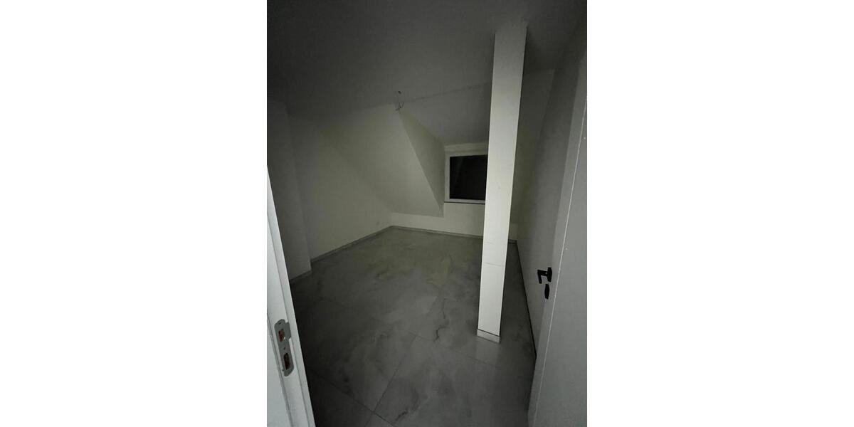 Moderne 2-Zimmer-Dachgeschosswohnung (BJ 2021) in zentraler Lage 2 zimmer