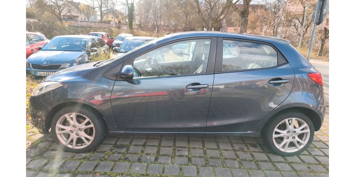 Mazda 2 151.595 km 2.200 &euro; Roßtal 90574