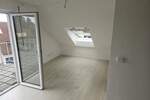 2 Zimmer Dachgeschoss-Wohnung mit Balkon für Single oder junge Paare 2 zimmer