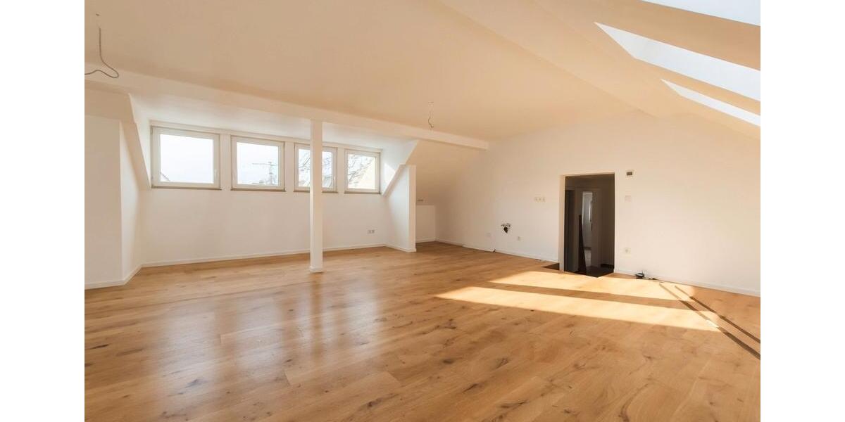 Dachgeschoßwohnung Schnaittach - 3 Zimmer, 102 m&sup2;, 1.200&euro; | Angebot:26290194