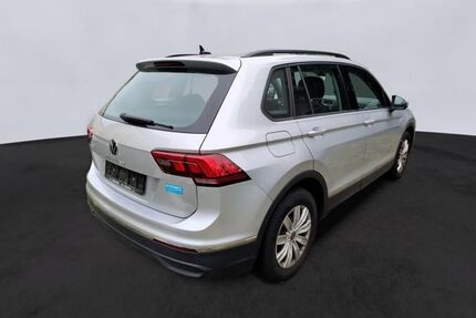 VW Tiguan 133.950 km 22.790 € Roth 91154