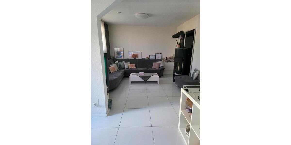 Doppelhaushälfte Lauf an der Pegnitz - 4 Zimmer, 120 m&sup2;, 2.200&euro; | Angebot:24835503